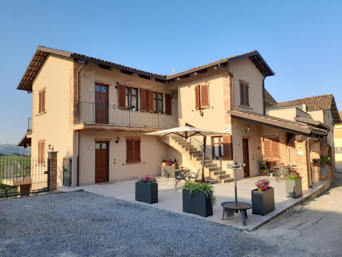 Agriturismo I Grappoli Serralunga d'Alba Exterior foto