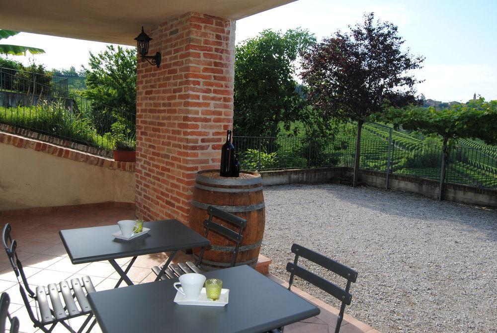 Agriturismo I Grappoli Serralunga d'Alba Exterior foto